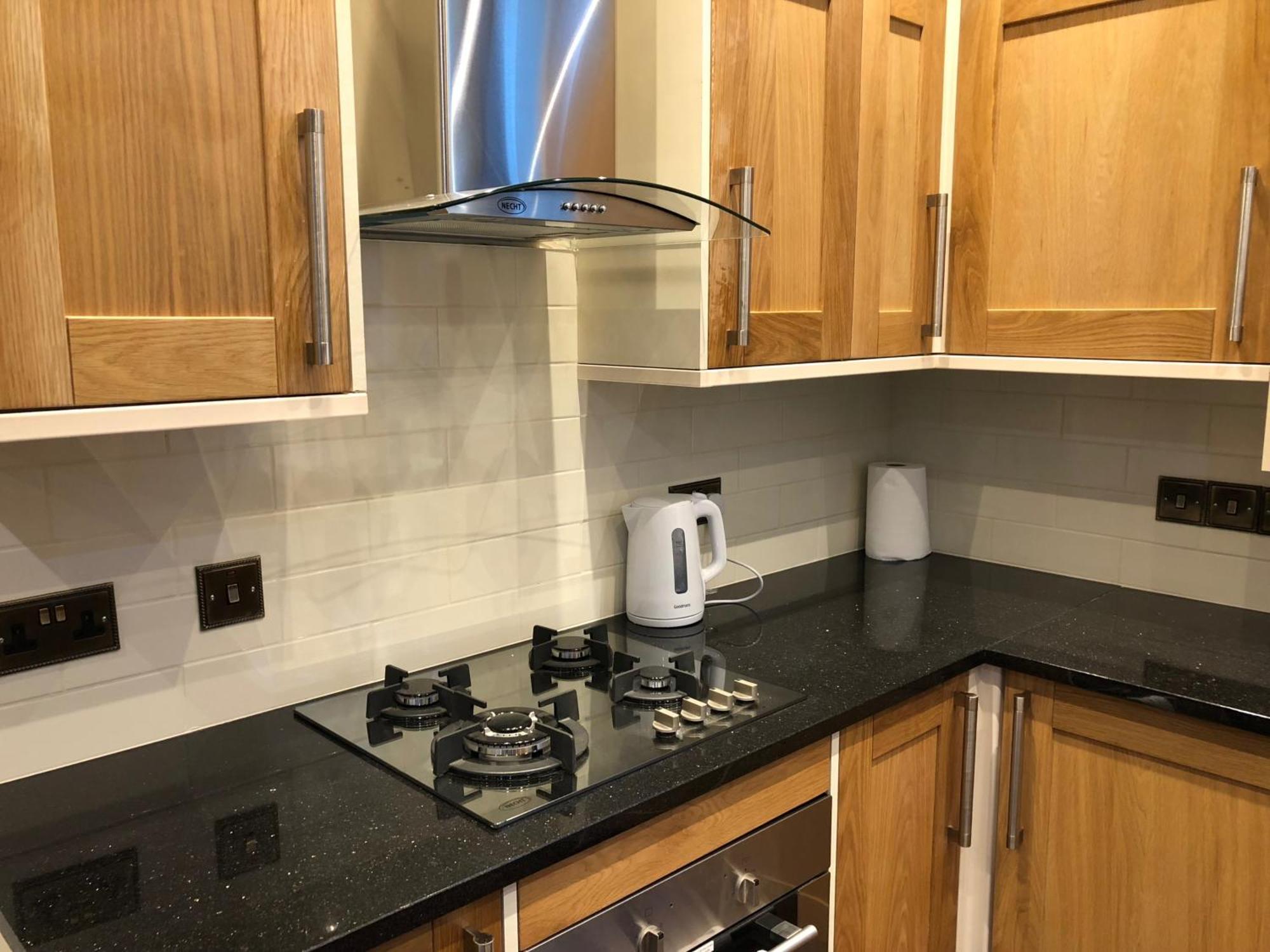 2-bed Sleeps 4 10 Mins To Centre * Glasgow