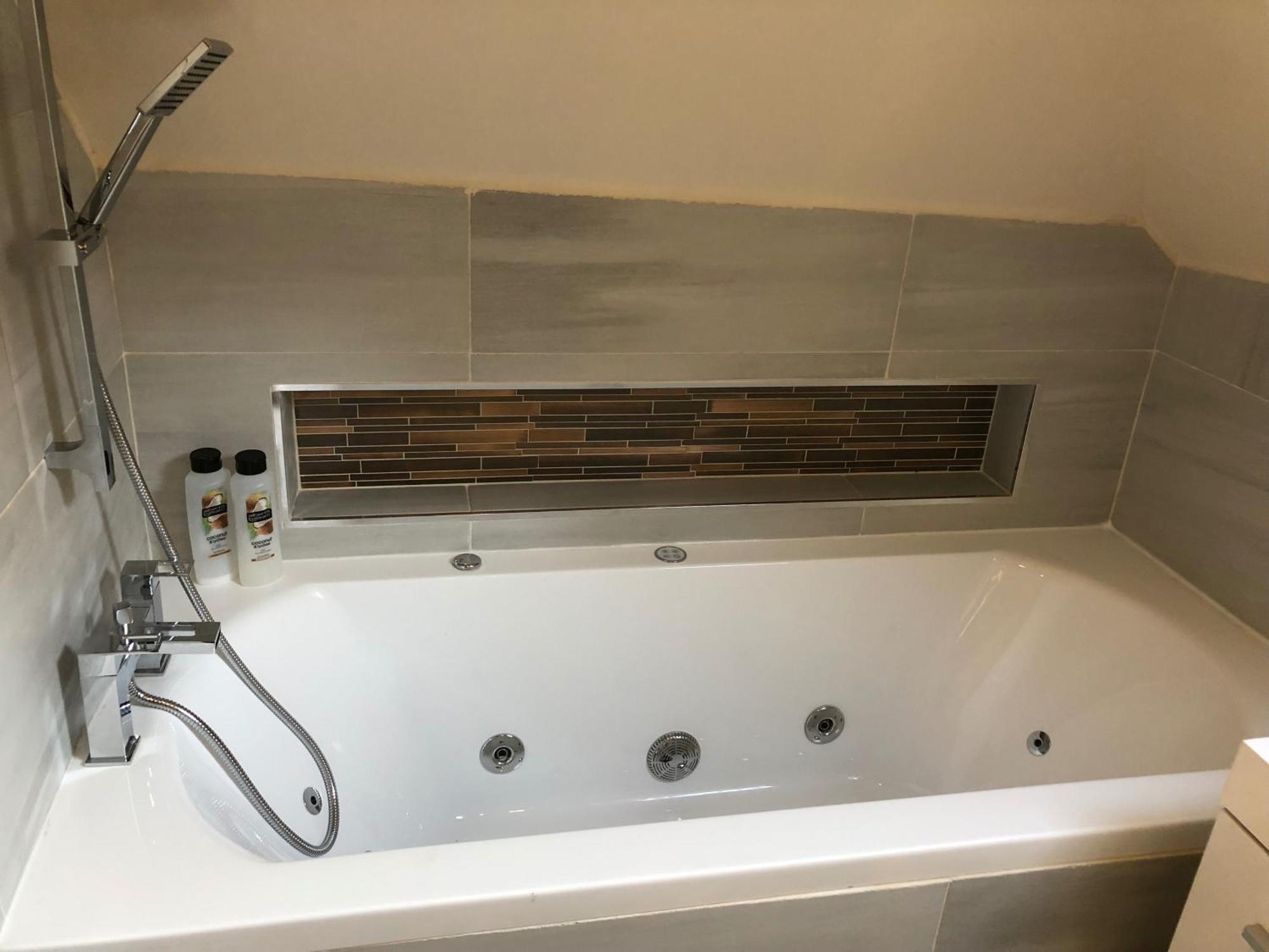 2-bed Sleeps 4 10 Mins To Centre Holiday home *